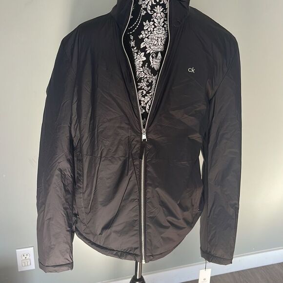 Calvin Klein Water Repellent Jacket.
NEW - Picture 2 of 5